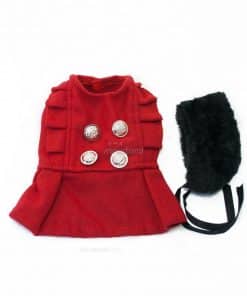 Abrigo Perro Rojo Cuello Piel Negro Botones Dorados