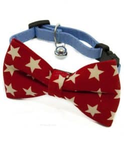 Pajarita Roja Estrellas Blancas Cascabel